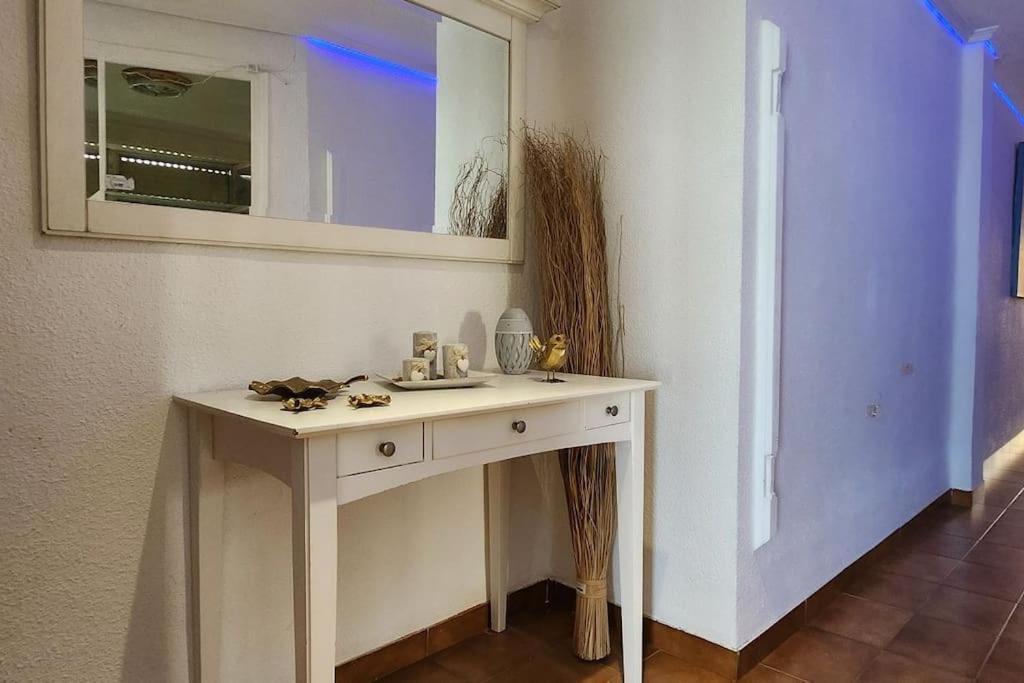 Inside Of The Sea Apartment Tavernes de Valldigna Bagian luar foto